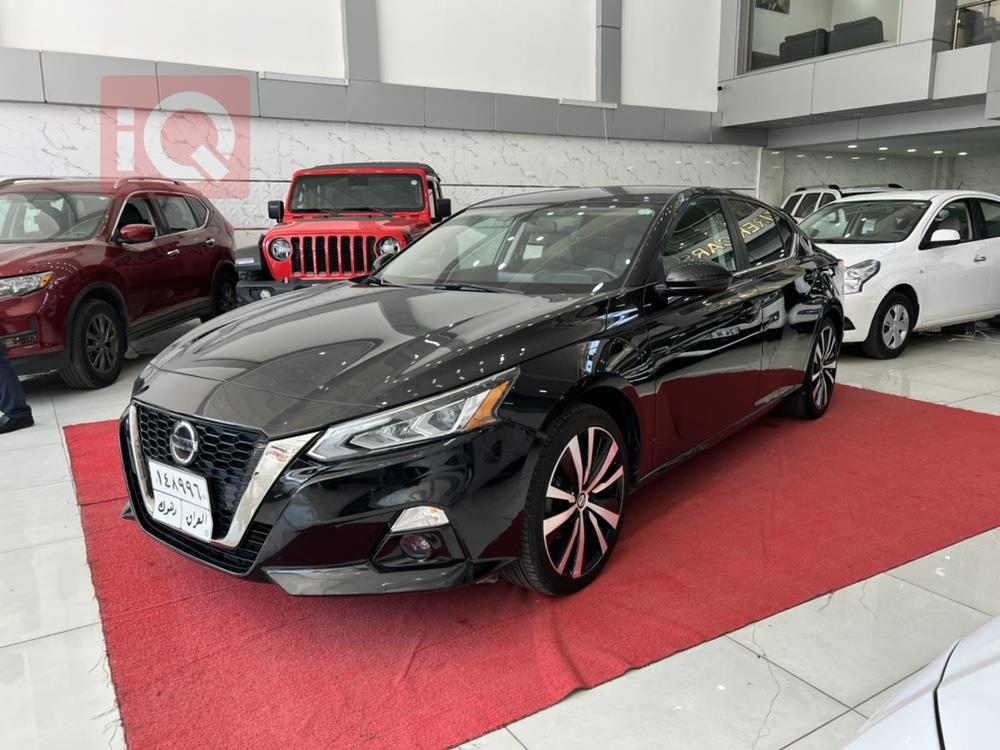 Nissan Altima